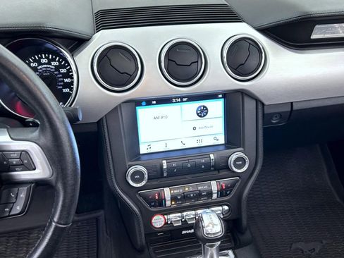 Used 2016 Ford Mustang Premium image 11