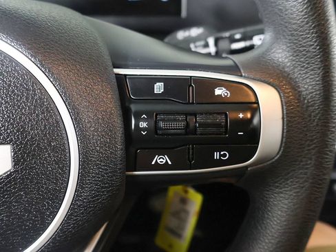 Used 2024 Kia Sportage LX AWD/4WD image 35