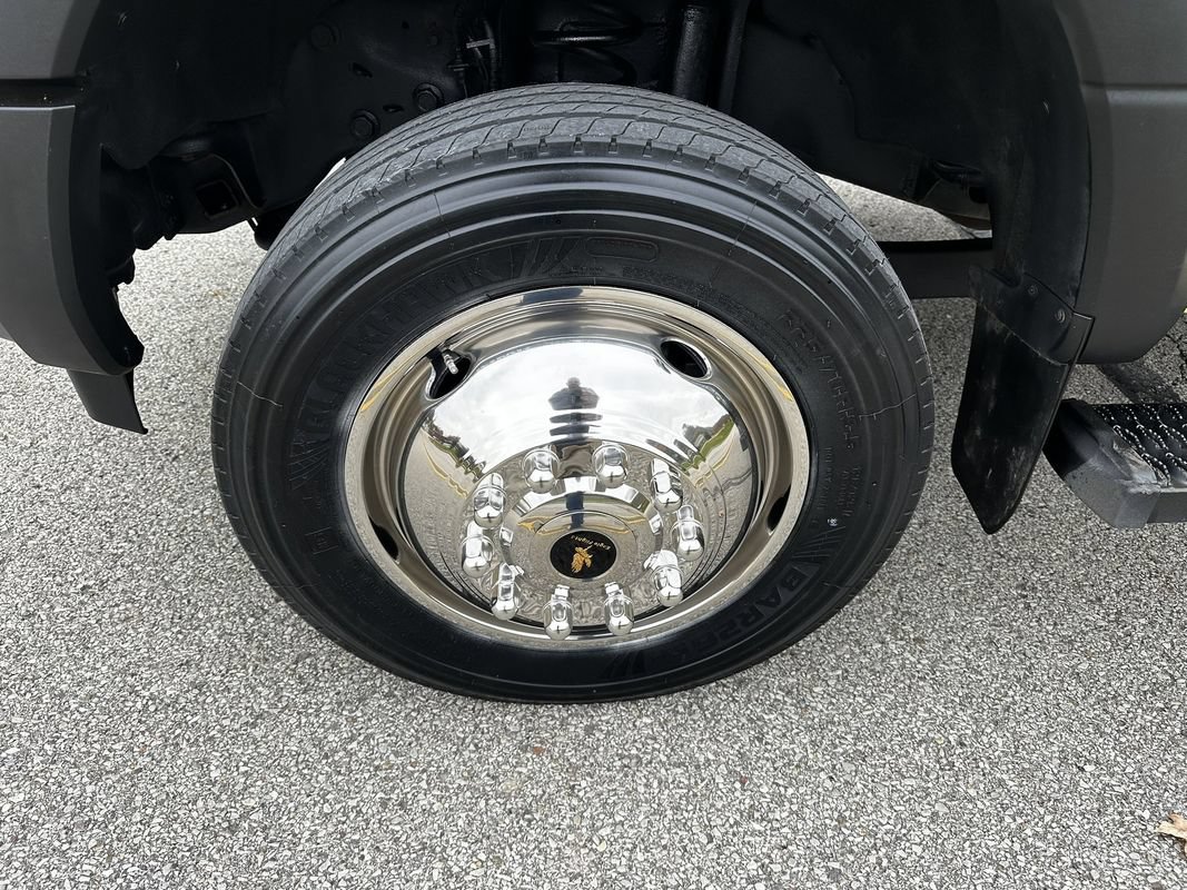 Used 2019 Ford F550 Luxury RWD image 9