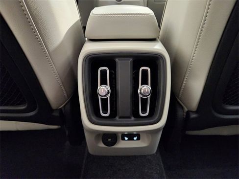 New 2026 Volvo XC40 B5 Plus w/ Protection Package Premier image 31