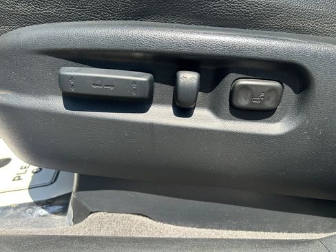 Used 2013 Honda Pilot Touring image 26