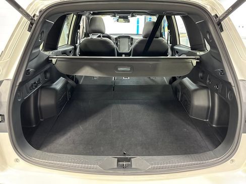 Used 2025 Subaru Forester Premium AWD/4WD image 39