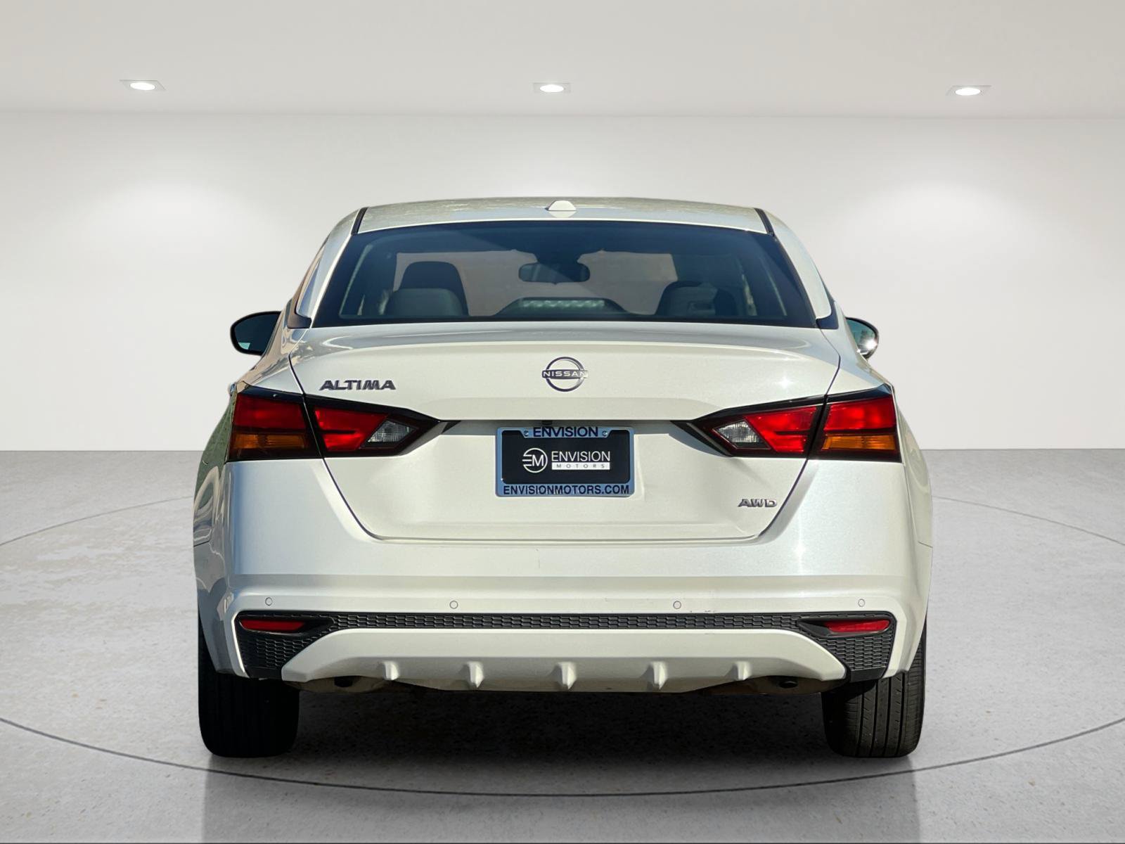 Used 2025 Nissan Altima 2.5 SV AWD/4WD image 4
