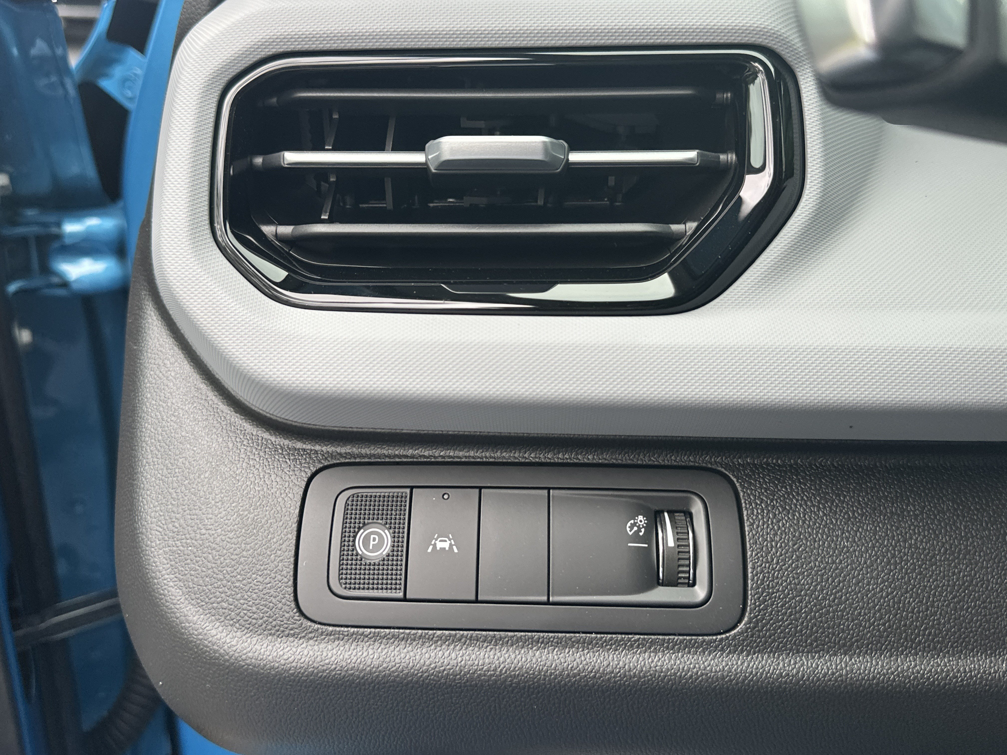 New 2027 Chevrolet Bolt LT FWD image 22