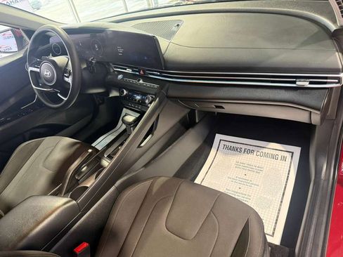 Used 2024 Hyundai Elantra SEL FWD image 46