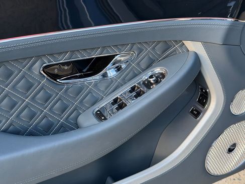 Used 2023 Bentley Continental GT Mulliner image 17