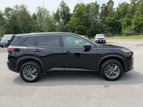 Used 2023 Nissan Rogue S AWD/4WD image 6