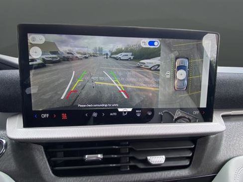 New 2026 Ford Explorer Platinum AWD/4WD image 14