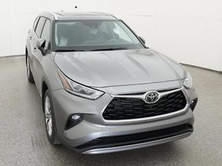 New 2026 Toyota Highlander Platinum video 2