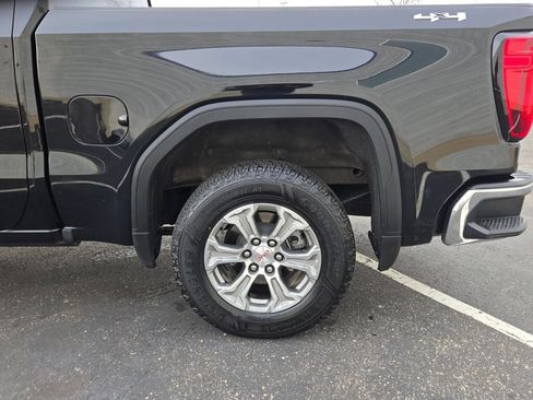 Used 2025 GMC Sierra 1500 SLT image 15