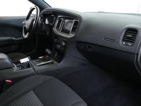 Used 2023 Dodge Charger SXT w/ Blacktop Package image 30