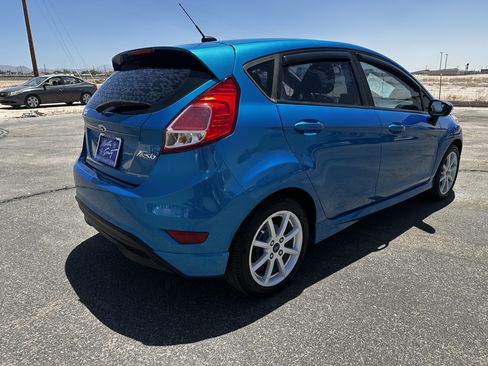 Used 2015 Ford Fiesta SE w/ Equipment Group 201A FWD image 4