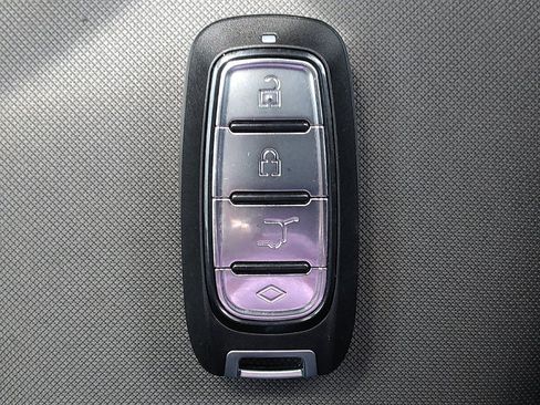 Used 2021 Hyundai Elantra SEL w/ Convenience Package FWD image 32