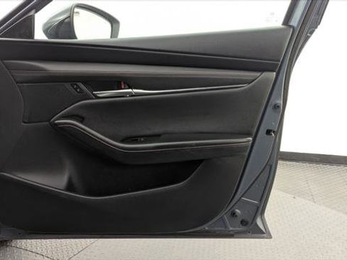 Used 2024 MAZDA MAZDA3 s image 18
