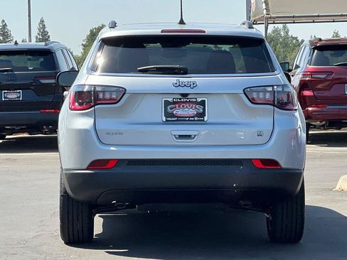 New 2026 Jeep Compass Latitude AWD/4WD image 5