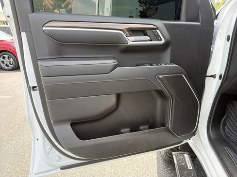 Used 2022 Chevrolet Silverado 1500 RST image 10