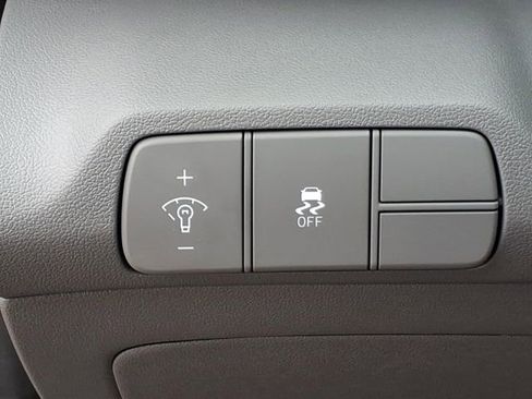 New 2026 Hyundai Elantra Sport FWD image 23