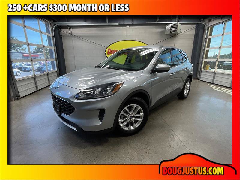 Used 2021 Ford Escape SE w/ Cold Weather Package AWD/4WD image 1