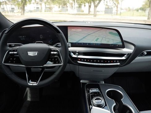 New 2026 Cadillac Lyriq Sport w/ LPO, Floor Liner Package image 81