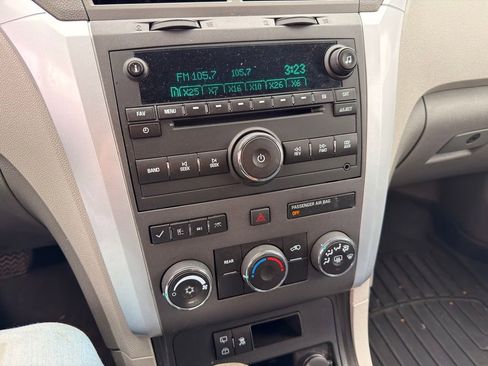 Used 2011 Chevrolet Traverse LT w/ LPO, 'HIT The Road' Package AWD/4WD image 40