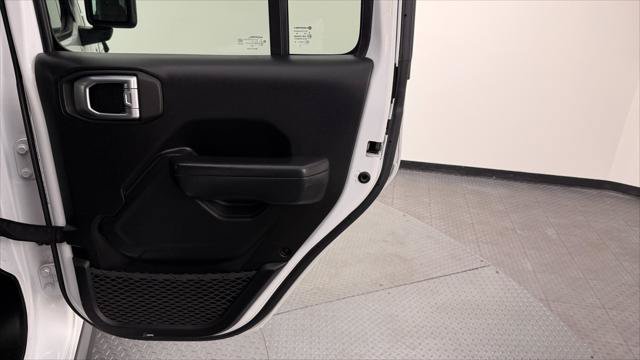 Used 2023 Jeep Wrangler Unlimited AWD/4WD image 19