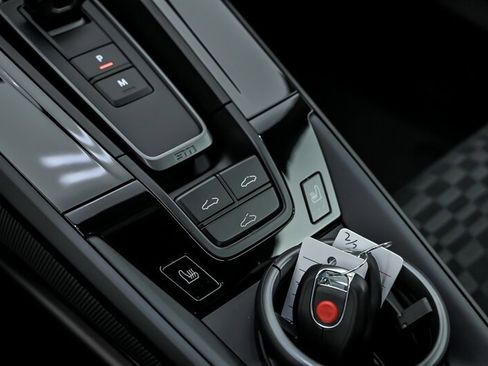 Used 2026 Porsche 911 Carrera RWD image 42
