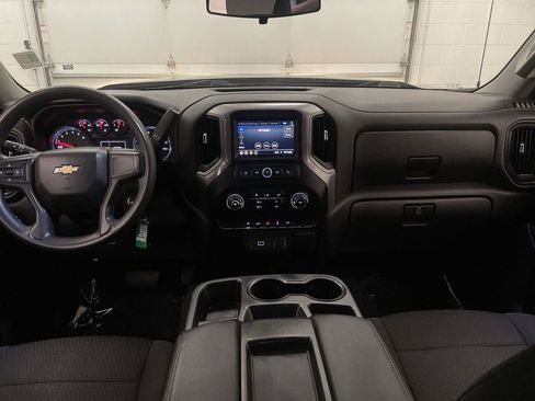 Used 2020 Chevrolet Silverado 1500 Custom w/ Custom Value Package AWD/4WD image 13