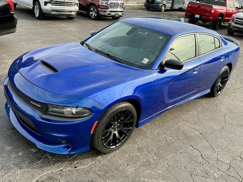 Used 2018 Dodge Charger SXT Plus w/ Blacktop Package image 5