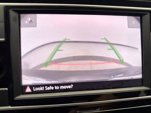 Used 2022 Volkswagen Tiguan S image 15