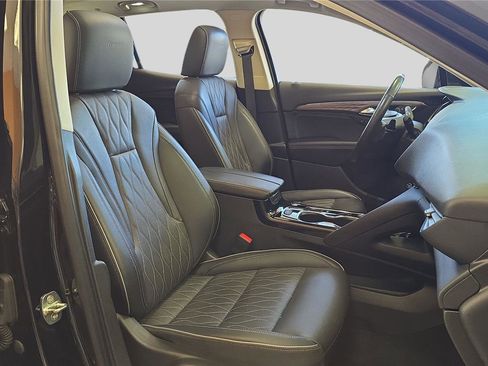 Used 2023 Buick Envision Avenir image 12