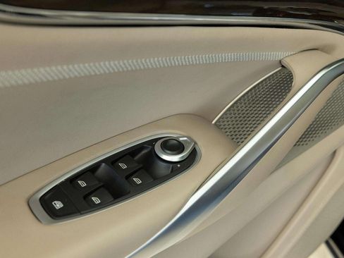 Used 2025 Aston Martin DBX 707 image 22