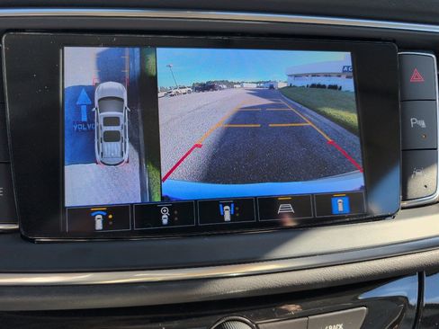 Used 2023 Buick Enclave Avenir w/ Avenir Technology Package image 39