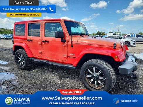 Used 2013 Jeep Wrangler Unlimited Sahara w/ Connectivity Group AWD/4WD image 5