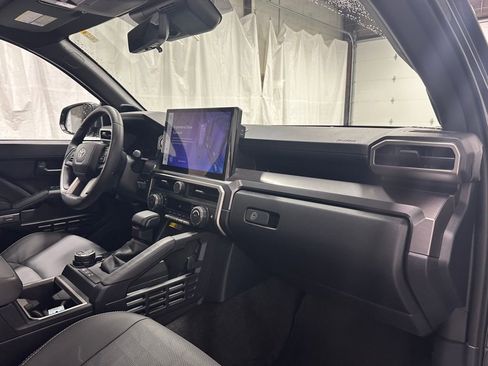 Used 2025 Toyota 4Runner TRD Off-Road Premium w/ Tow Technology Package image 59