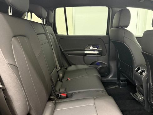 New 2025 Mercedes-Benz GLB 250 4MATIC image 5