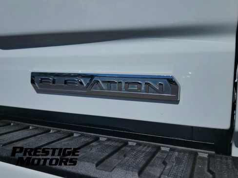 Used 2022 GMC Sierra 1500 Elevation w/ Elevation Premium Package AWD/4WD image 13
