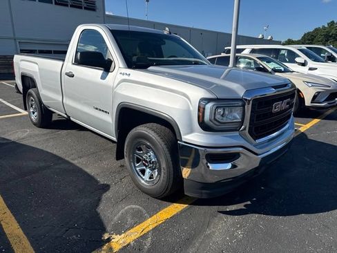 Used 2016 GMC Sierra 1500 4x4 Regular Cab w/ Sierra Convenience Package image 3
