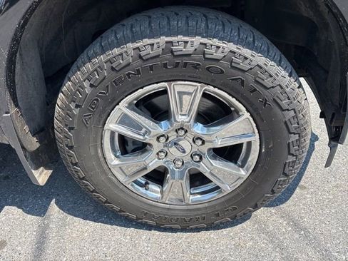 Used 2016 Ford F150 Lariat w/ Equipment Group 502A Luxury AWD/4WD image 24