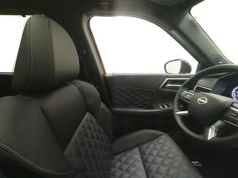 New 2026 Nissan Rogue Platinum image 29