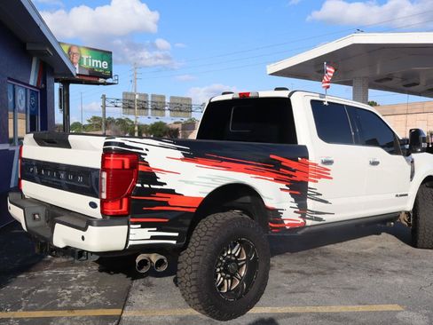Used 2021 Ford F250 Platinum w/ FX4 Off-Road Package AWD/4WD image 3