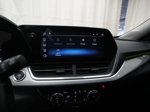 Used 2024 Chevrolet Trax LT w/ Driver Confidence Package FWD image 6