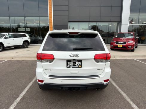 Used 2017 Jeep Grand Cherokee Limited w/ Luxury Group II AWD/4WD image 4