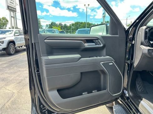 Used 2025 GMC Sierra 1500 SLT w/ SLT Premium Plus Package AWD/4WD image 24