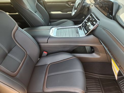 New 2026 Nissan Armada SL w/ Captain's Chari Seat Package RWD image 13