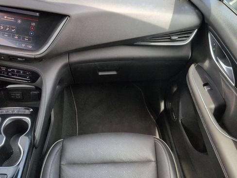 Used 2021 Buick Envision Essence w/ Technology Package I AWD/4WD image 28