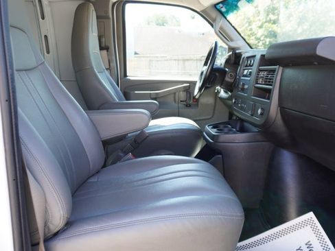 Used 2021 Chevrolet Express 2500 Extended w/ Driver Convenience Package image 10