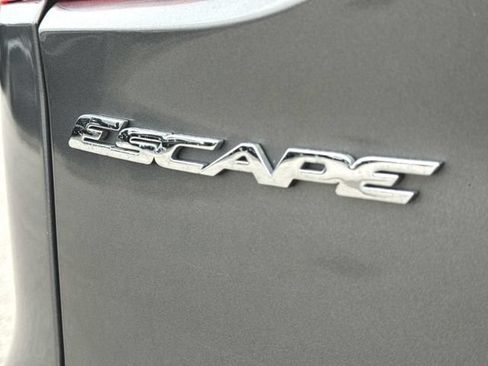 Used 2013 Ford Escape Titanium w/ Parking Technology Pkg AWD/4WD image 33