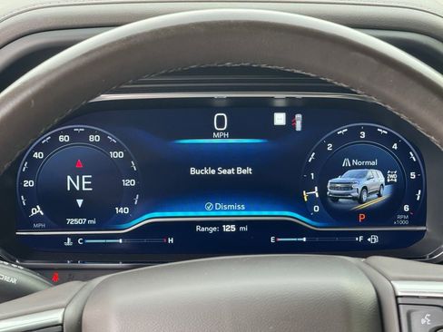 Used 2022 Chevrolet Suburban LT image 16