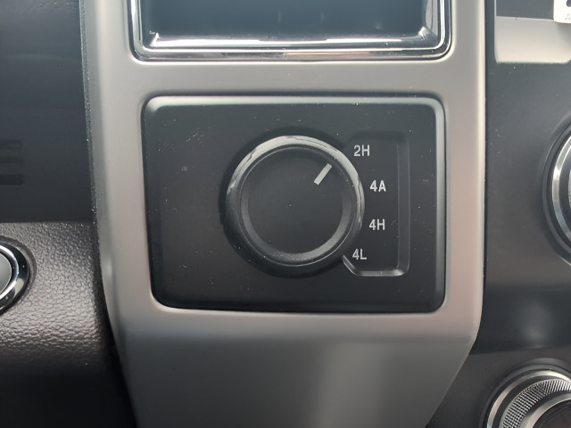 Used 2019 Ford F150 King Ranch w/ Equipment Group 601A Luxury AWD/4WD image 16