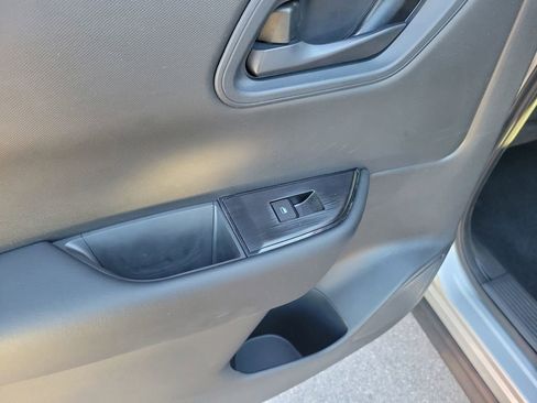 Certified 2025 Nissan Rogue S image 12